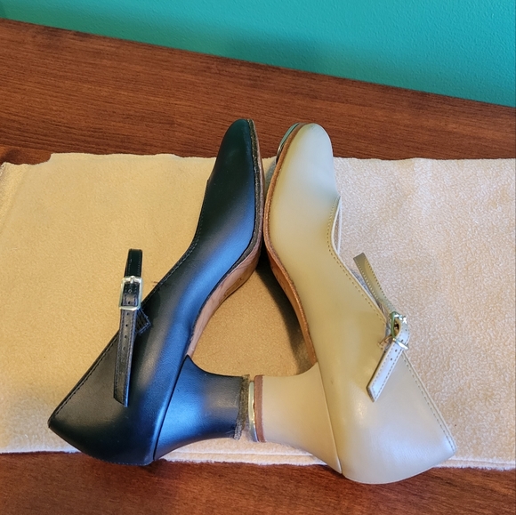 Capezio Tap Shoes Tan & Black Size 9 - Picture 15 of 15